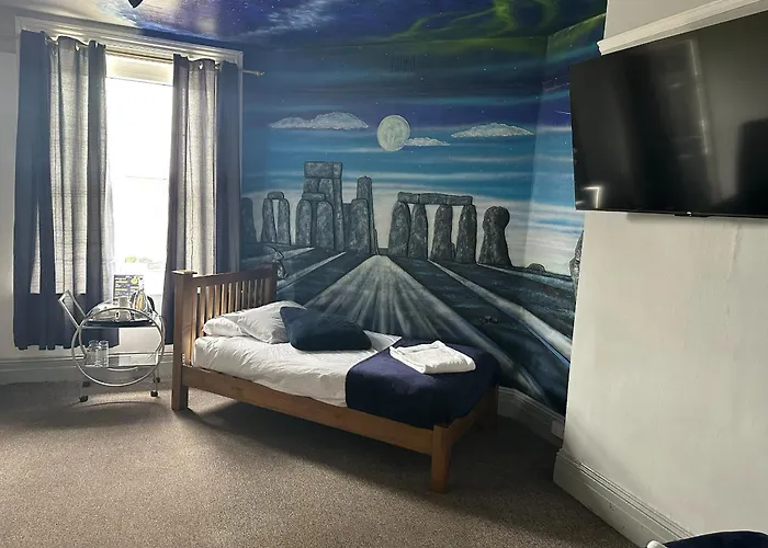 Stonehenge Inn & Shepherd\'S Huts